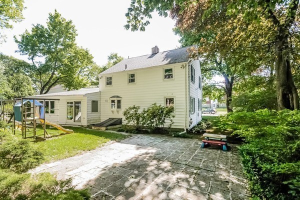 8 Marchant Road Winchester, MA 01890 - Photo 15 of 19