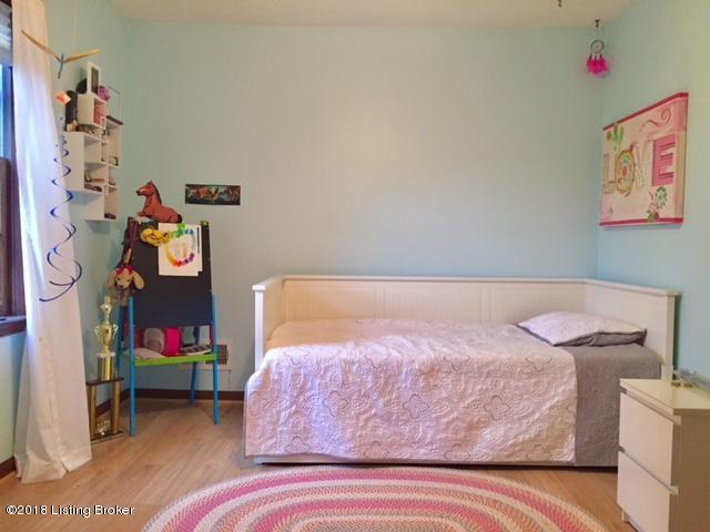 2401 Hayward Road Louisville, KY 40242 - Photo 20 of 31 09-Third Room-1