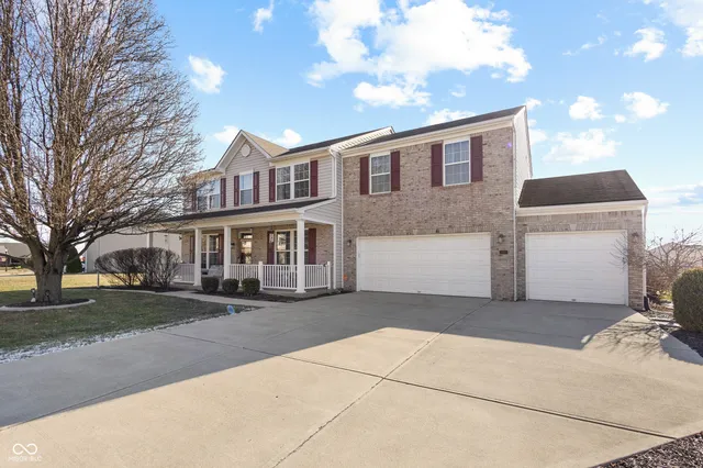 $389,900 | 8385 Belmont Drive, Avon, IN 46123