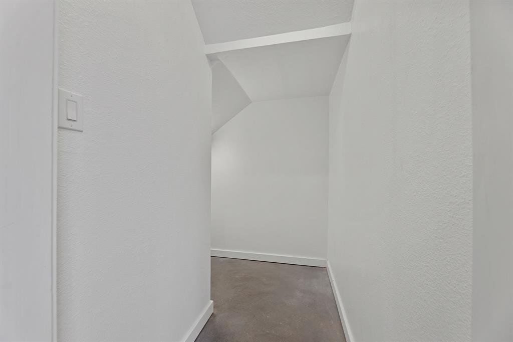 7854 Element Avenue Plano, TX 75024 - Photo 12 of 38 Walk in closet featuring vaulted ceiling