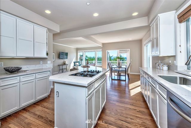 $980,000 | 11919 89th Place Northeast, Kirkland, WA 98034