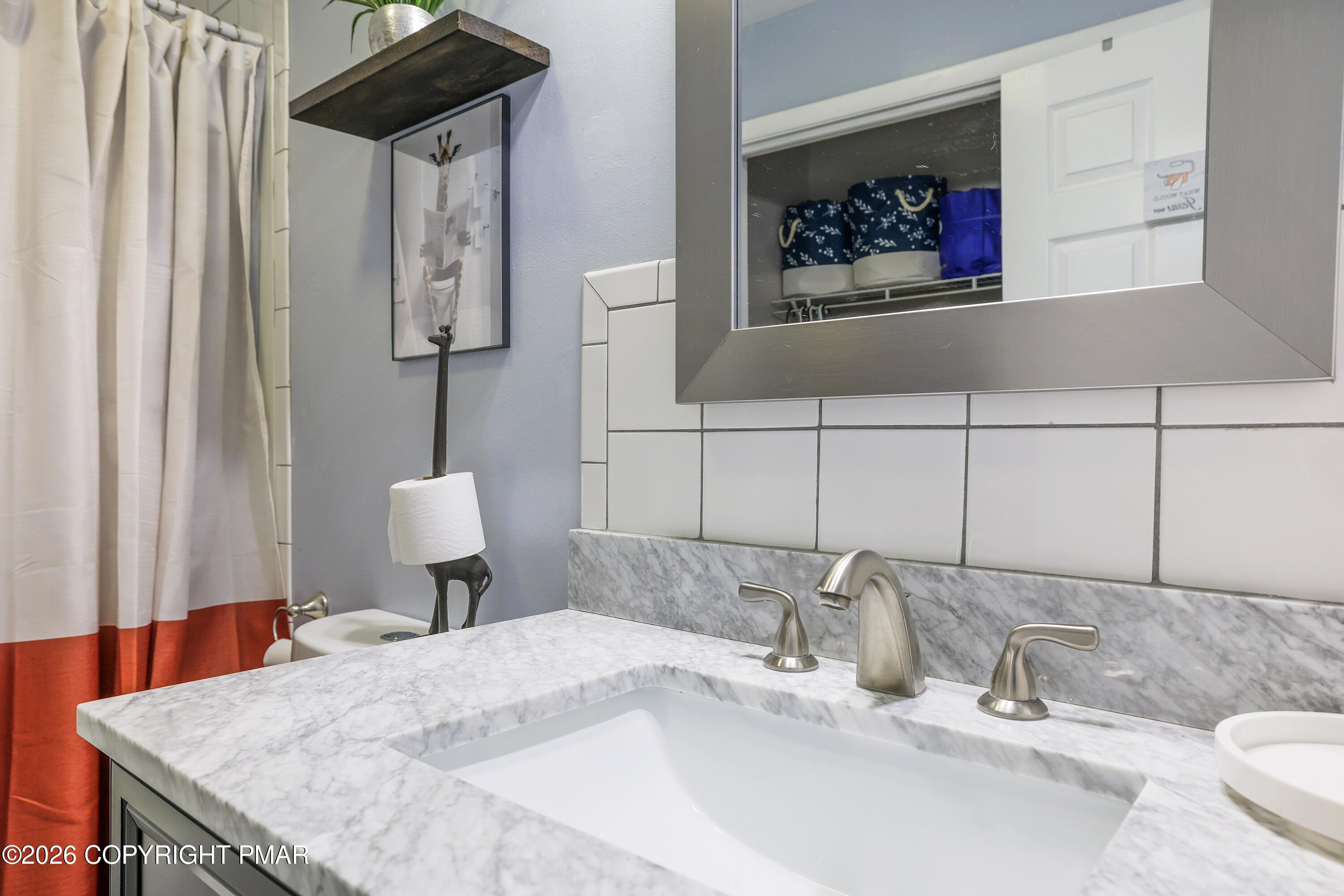 109 Stuart Place Bushkill, PA 18324 - Photo 30 of 68 29-Bathroom