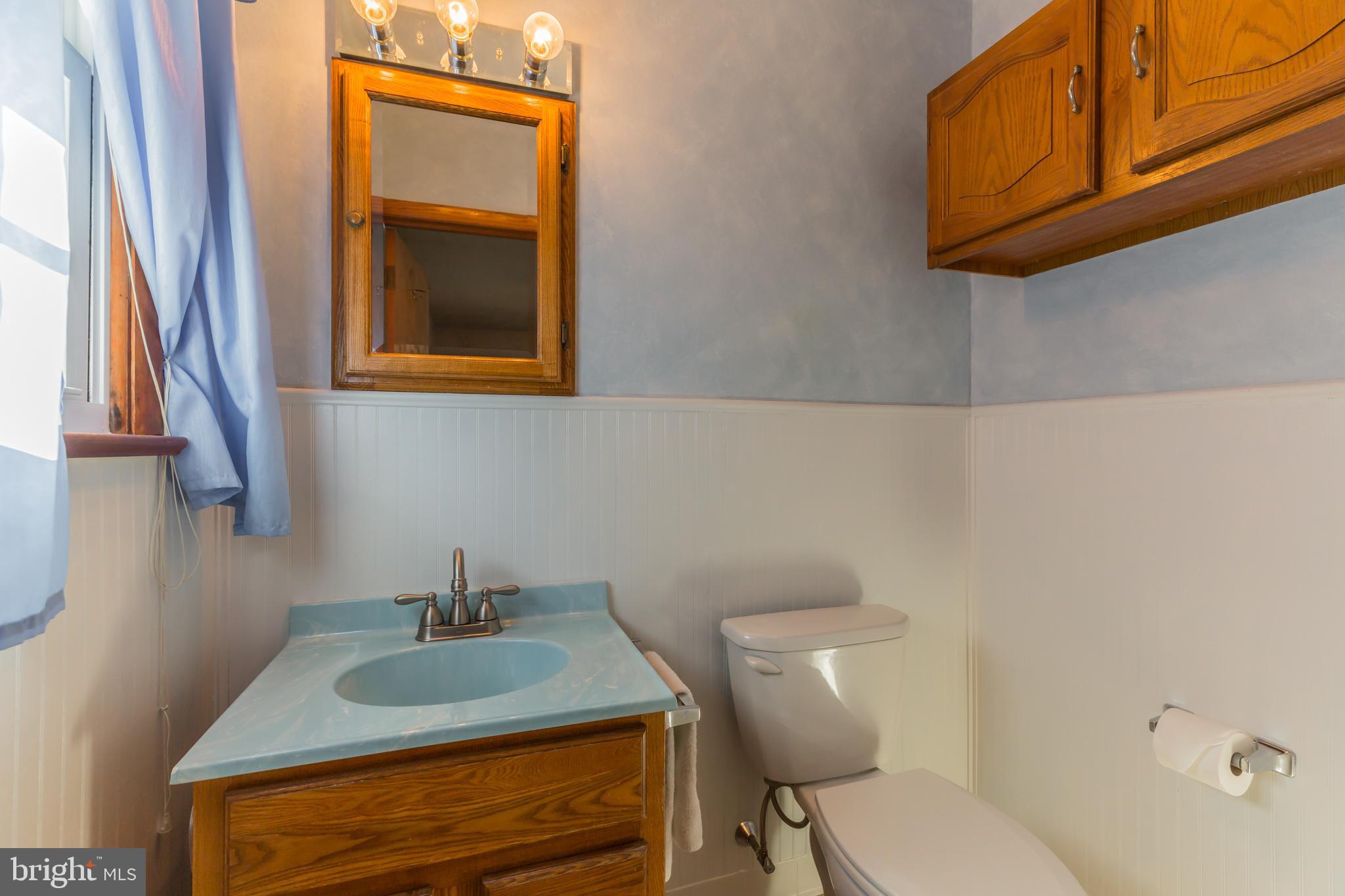 628 Democrat Road Gibbstown, NJ 08027 - Photo 6 of 17 Powder Room