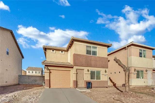 $1,935 | 5243 Los Pinos Street, Las Vegas, NV 89122