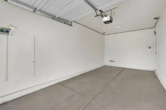 $1,935 | 5243 Los Pinos Street, Las Vegas, NV 89122