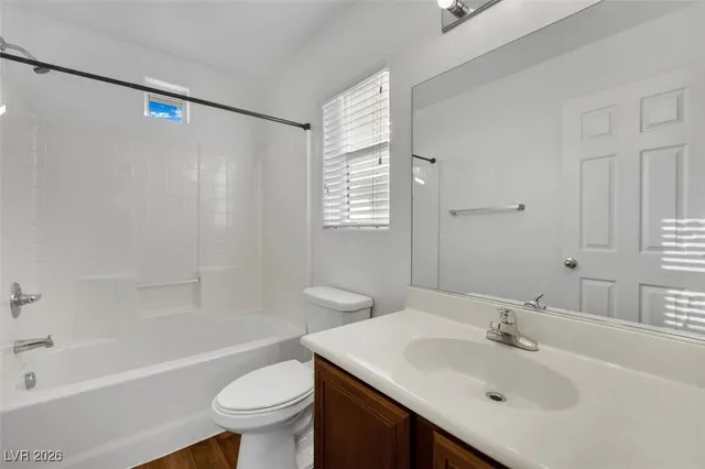 $1,935 | 5243 Los Pinos Street, Las Vegas, NV 89122