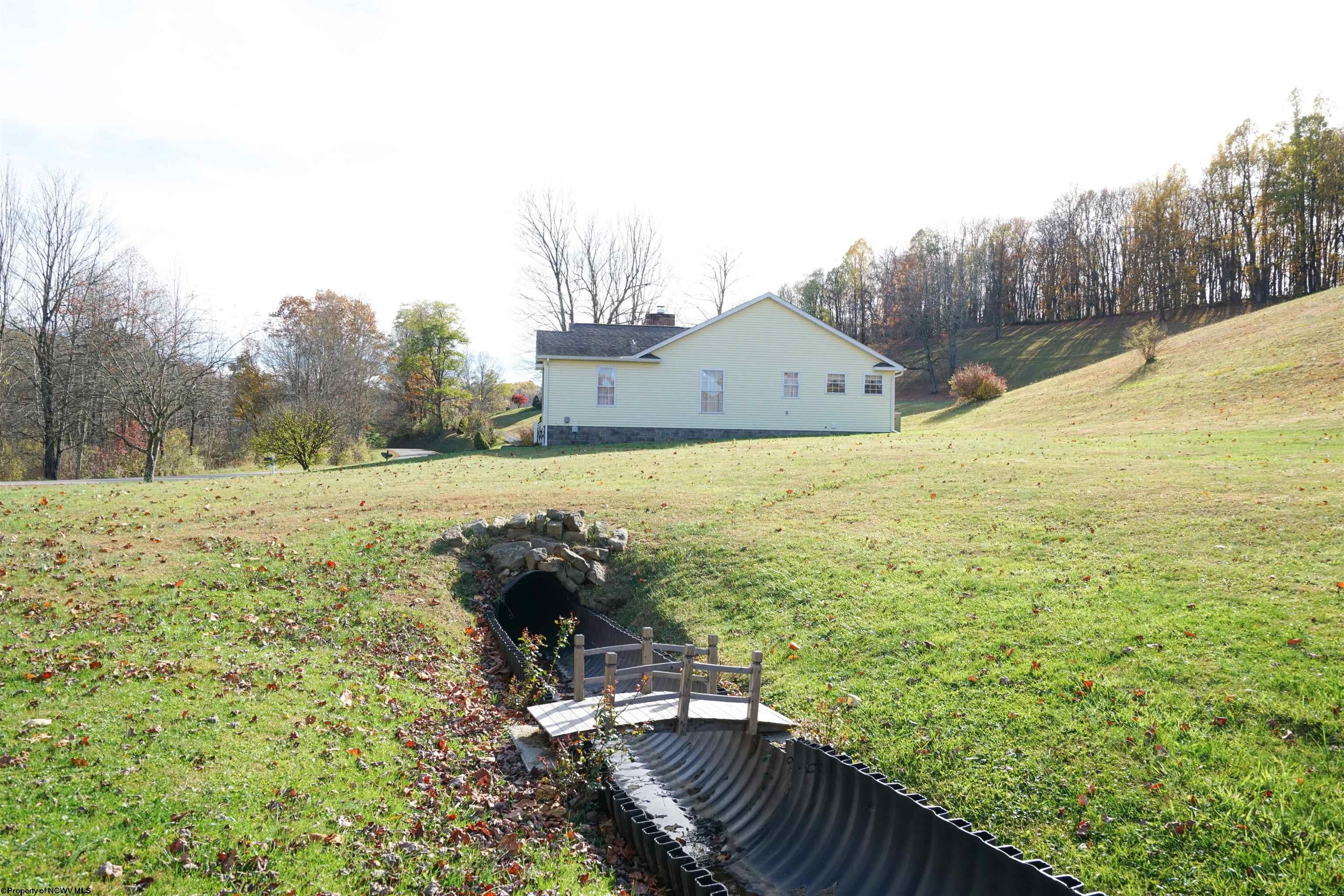 101 Foxmoor Road Belington, WV 26250 - Photo 10 of 42 Gallery Image 10