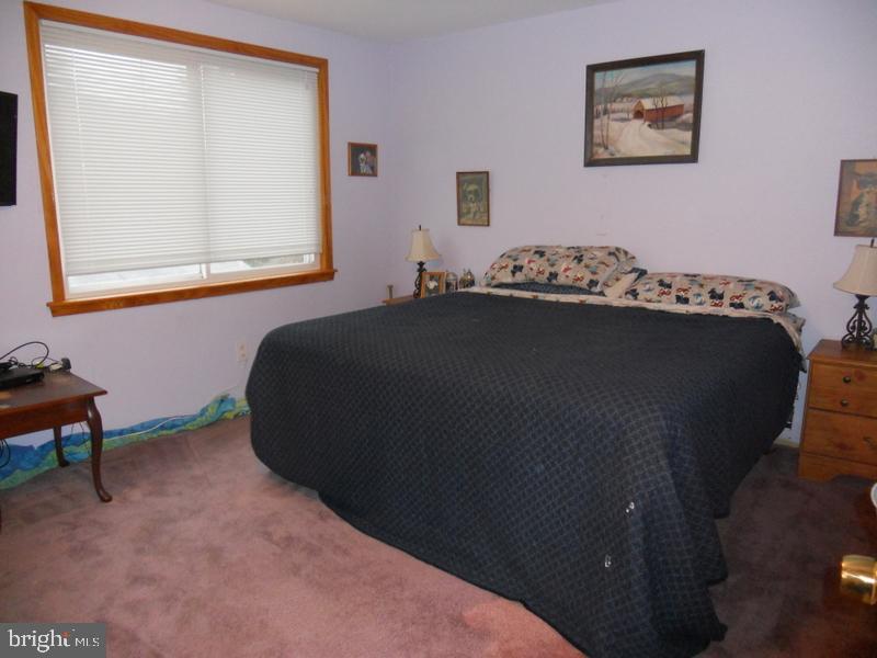 141 Oakmont Road Clementon, NJ 08021 - Photo 14 of 17 Master Bedroom