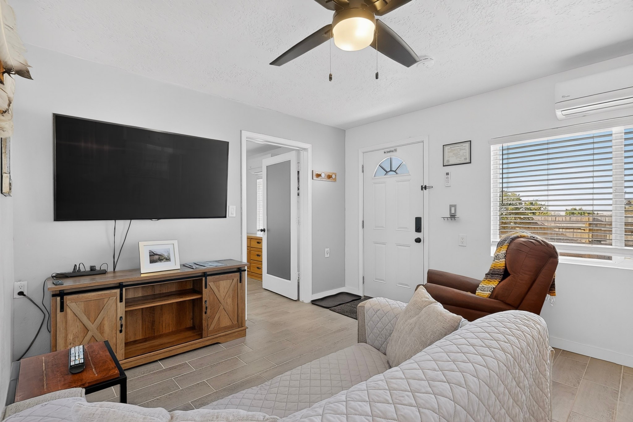 32 Lucero Road, Unit AB Santa Fe, NM 87508 - Photo 29 of 40 Casita living room