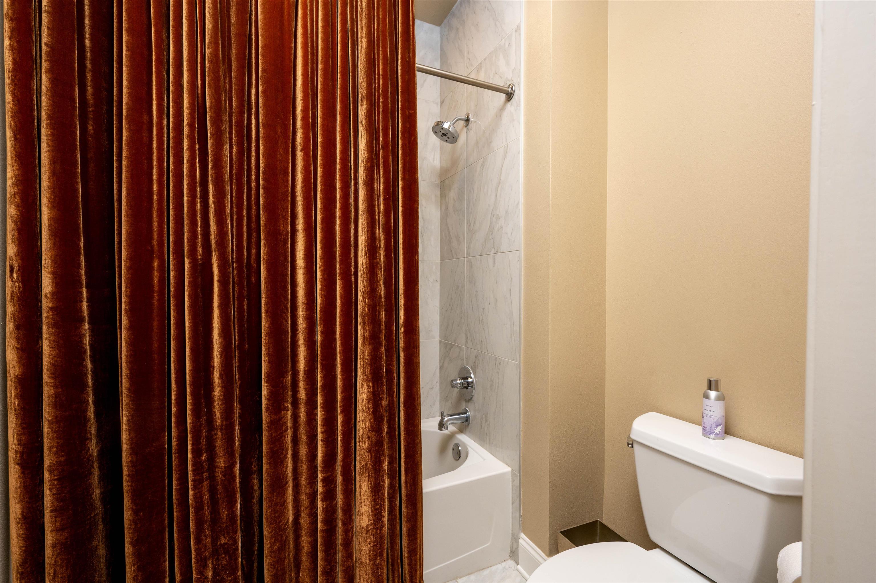 717 Riverside Drive, Unit 609/610 Memphis, TN 38103 - Photo 14 of 40