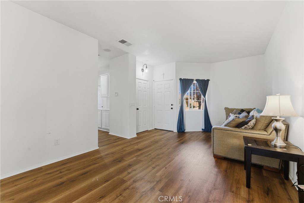2036 East Jenner Street Lancaster, CA 93535 - Photo 7 of 50