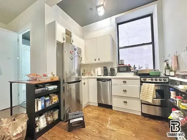 $5,200 | 489 Washington Avenue, Unit 1 | Clinton Hill