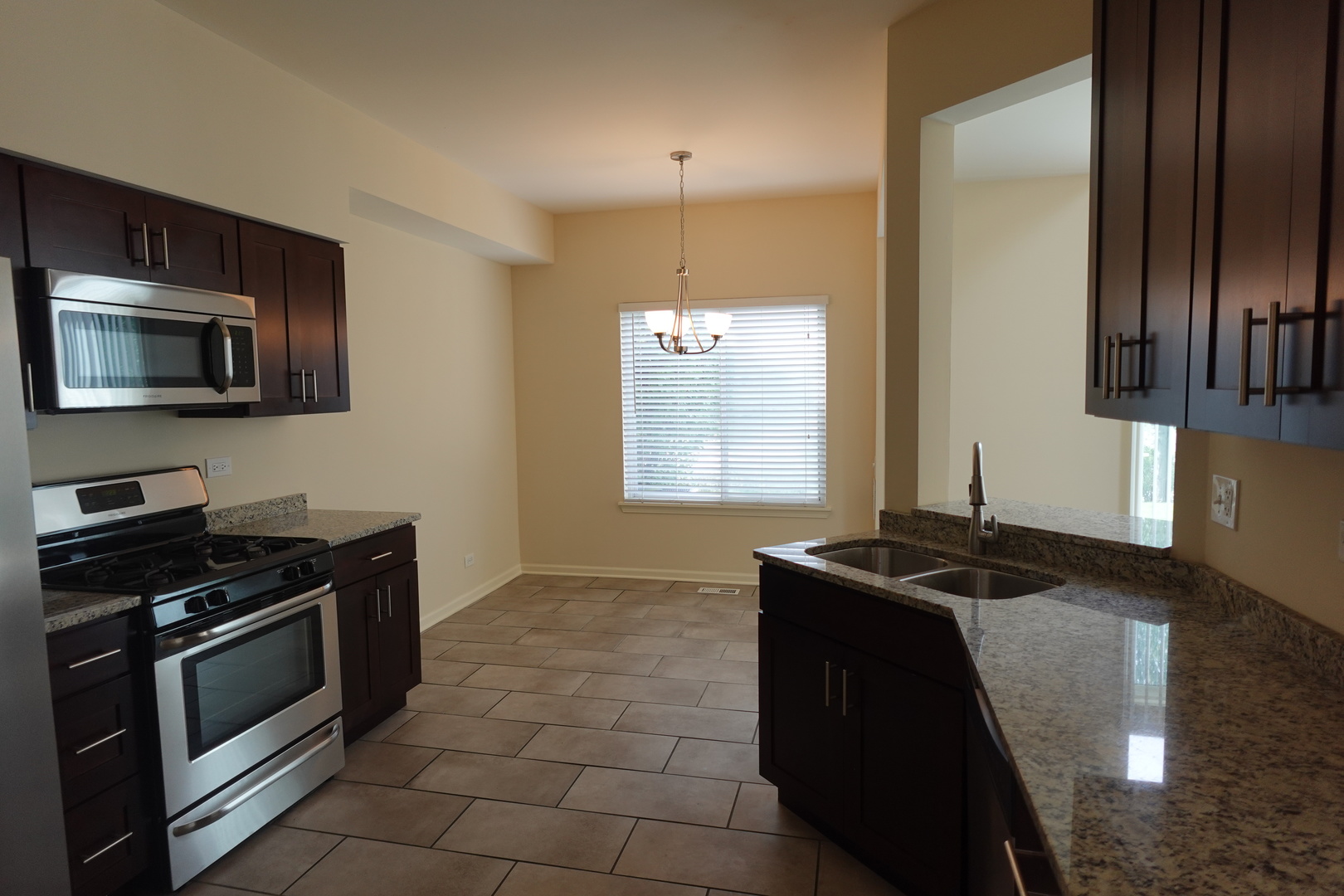 1709 Spaulding Road Bartlett, IL 60103 - Photo 12 of 27