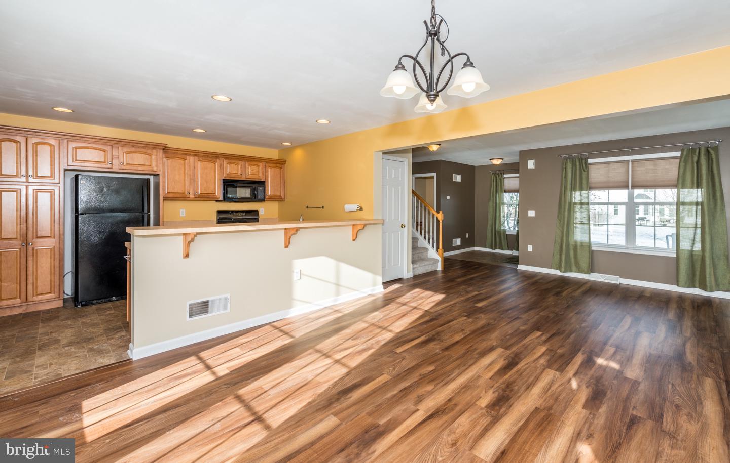 804 Wallingford Road Lititz, PA 17543 - Photo 11 of 27 Sunny end unit