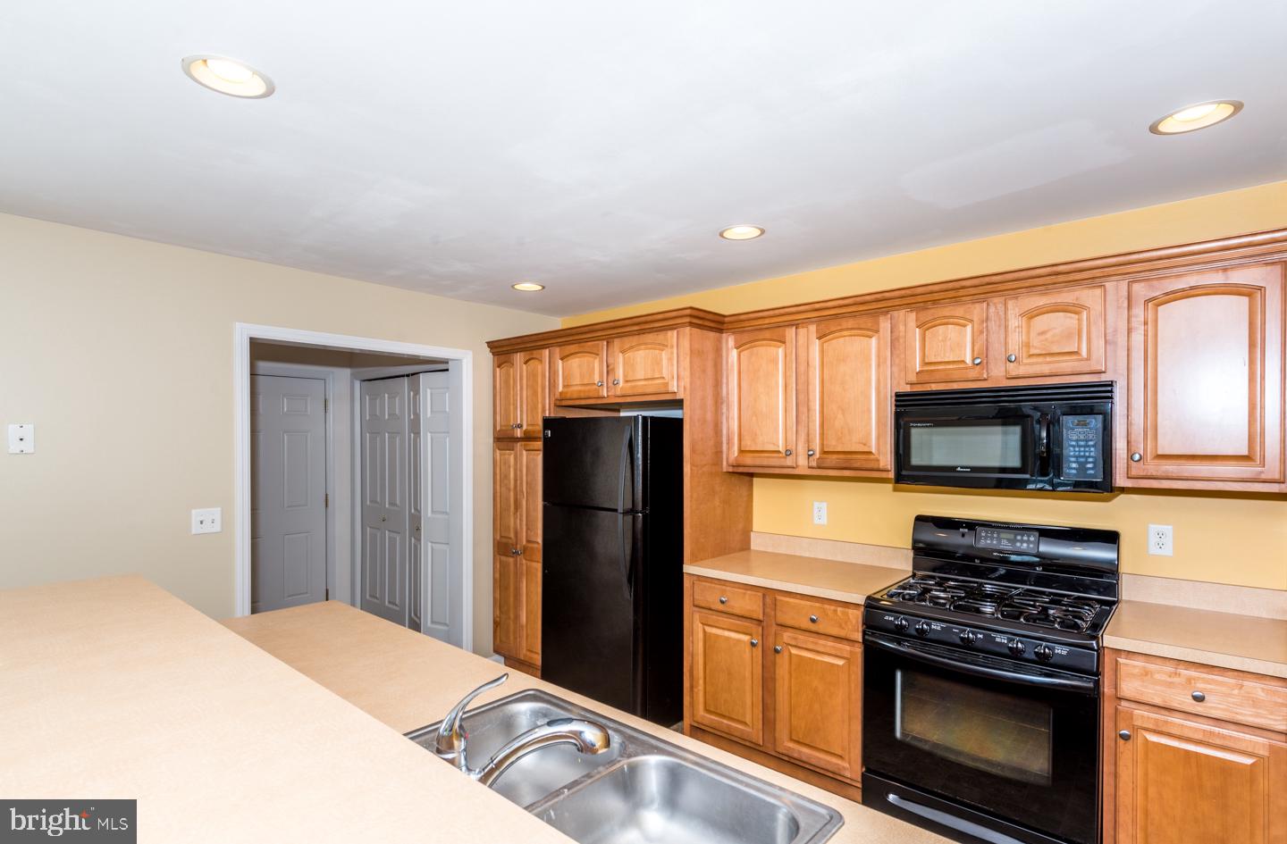 804 Wallingford Road Lititz, PA 17543 - Photo 14 of 27