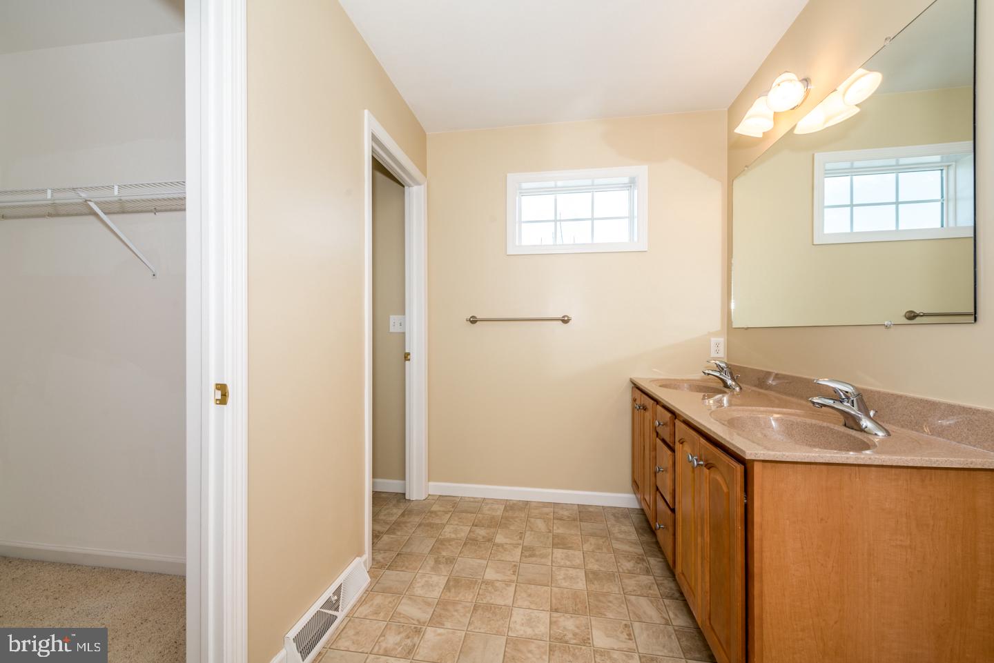 804 Wallingford Road Lititz, PA 17543 - Photo 19 of 27
