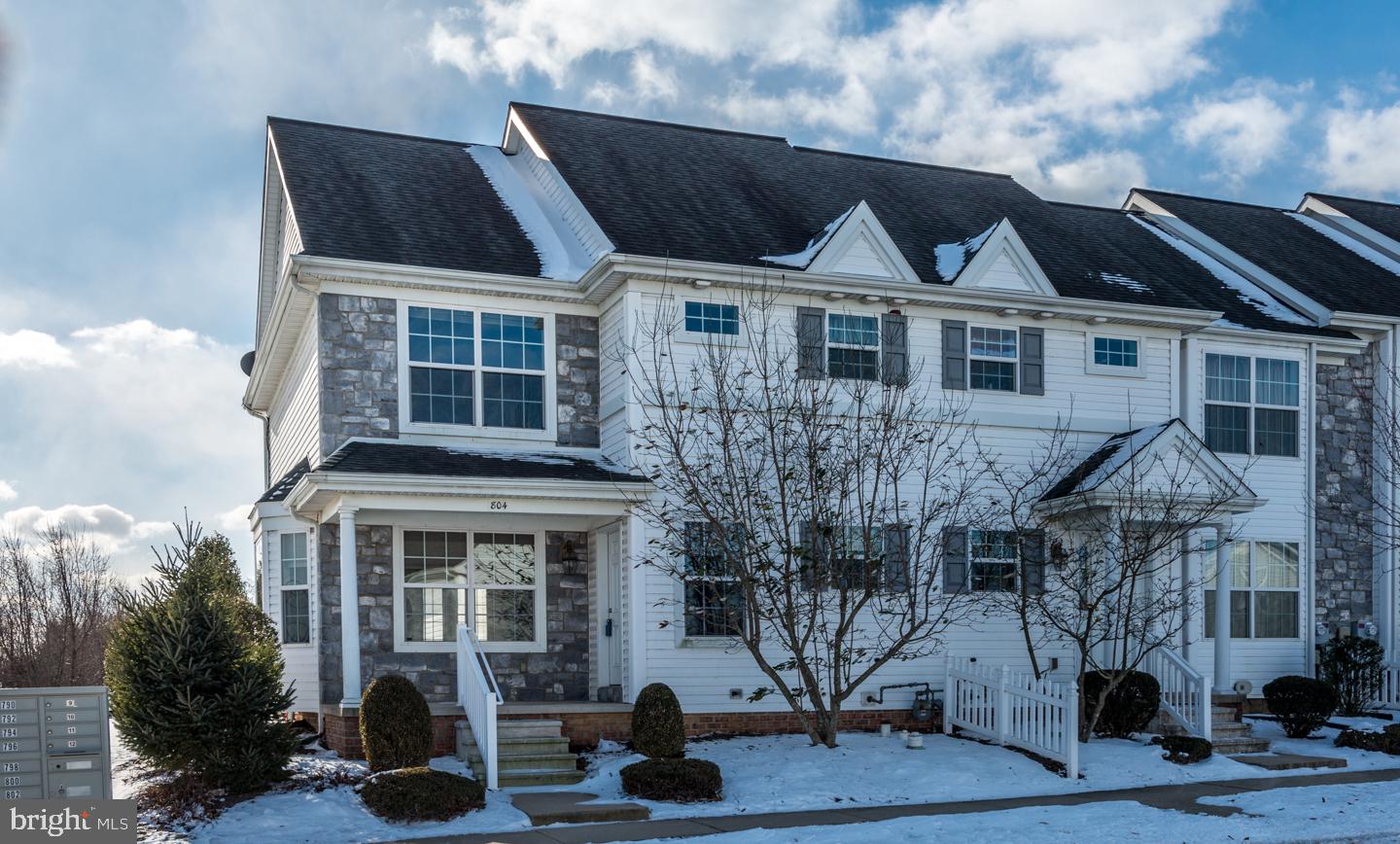 804 Wallingford Road Lititz, PA 17543 - Photo 4 of 27