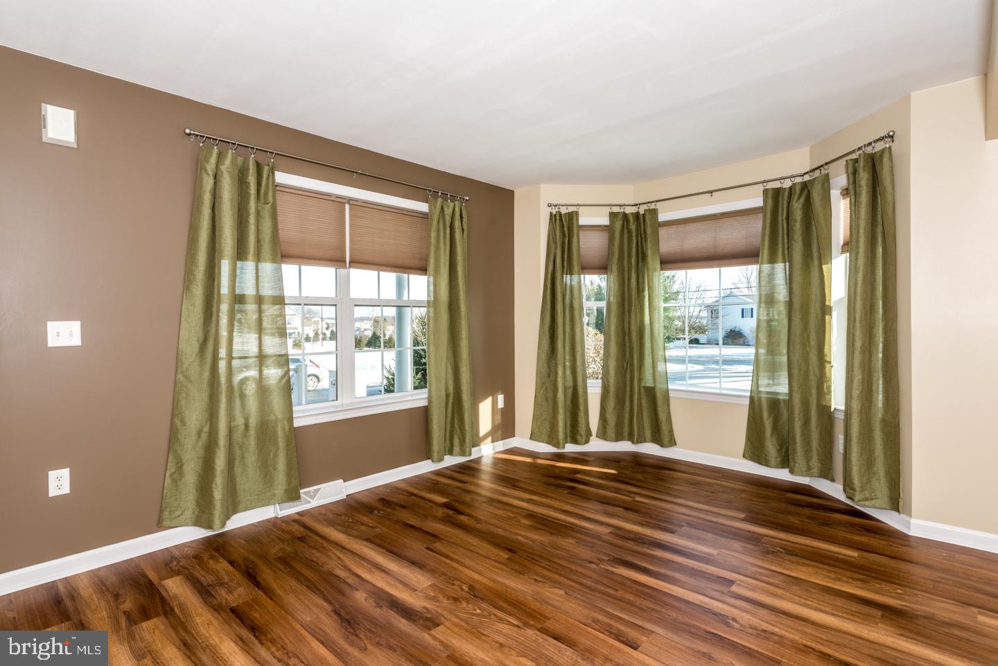 804 Wallingford Road Lititz, PA 17543 - Photo 6 of 27