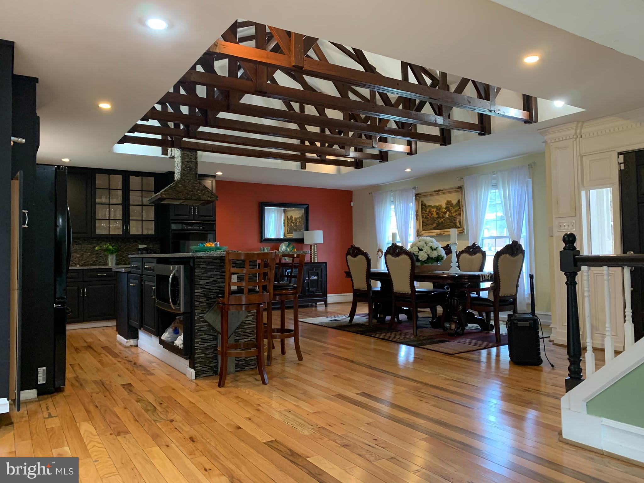 5306 Whitfield Chapel Road Lanham, MD 20706 - Photo 3 of 18 Kitchen.Dining