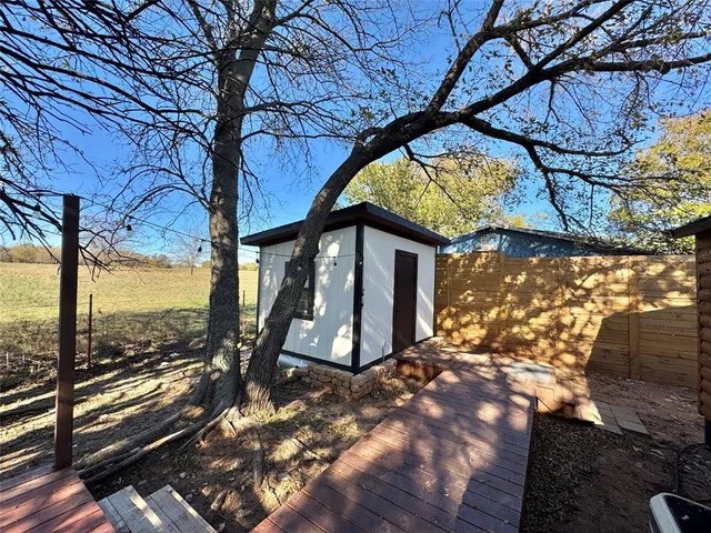 $399,000 | 349 Northridge Drive, Gainesville, TX 76240