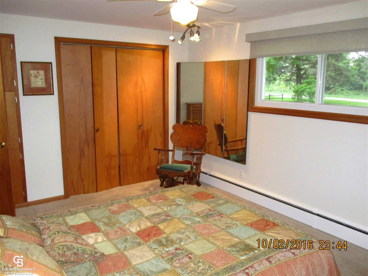 1283 Kronner Road Columbus, MI 48063 - Photo 12 of 20 31304505-11.JPG