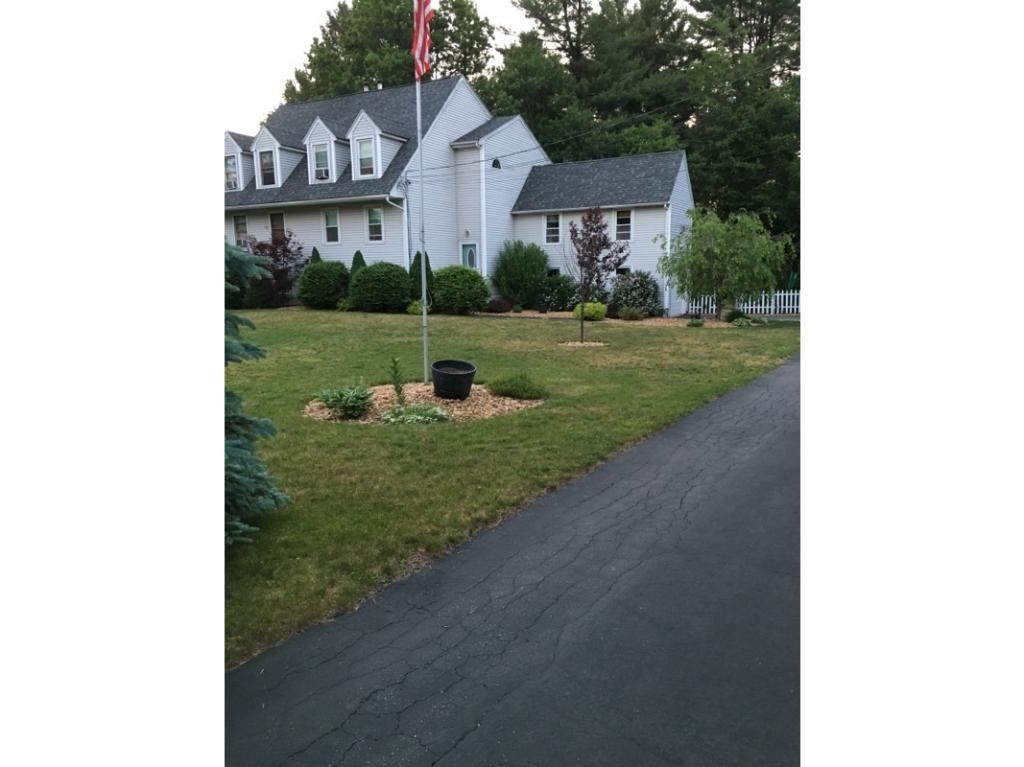 2 B Quincy Road, Unit B Londonderry, NH 03053 - Photo 1 of 15 Gallery Image 1