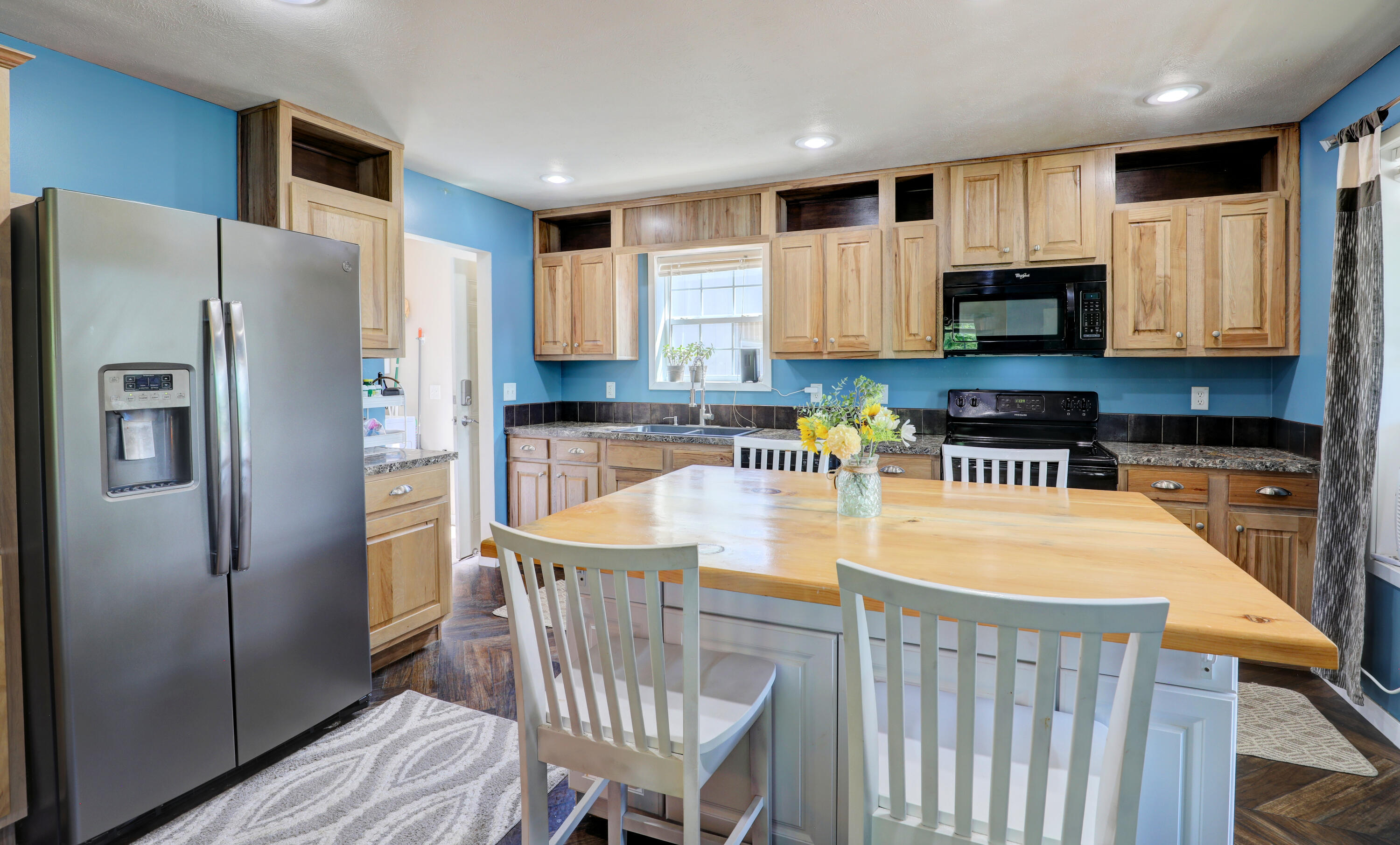 3921 Woodman Road South Boardman, MI 49680 - Photo 22 of 48 Kitchen
