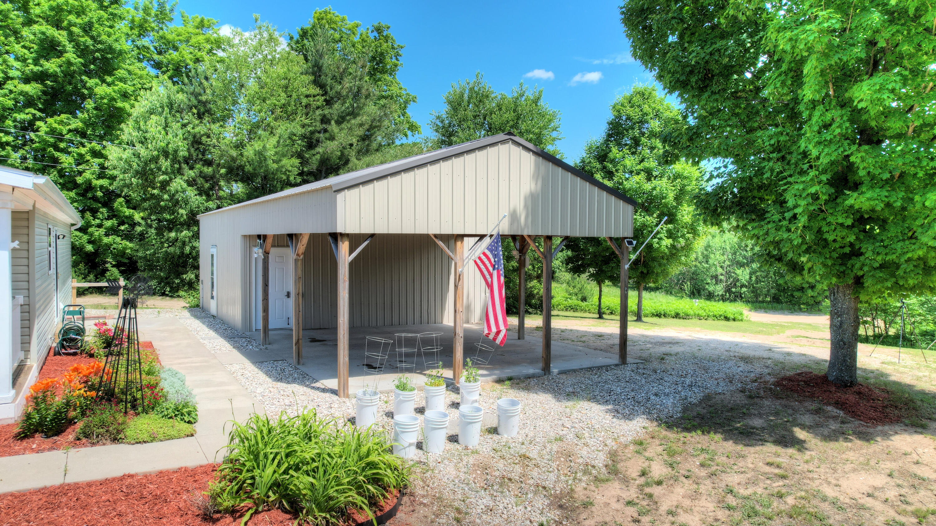 3921 Woodman Road South Boardman, MI 49680 - Photo 10 of 48 Garage and Car Port_0942_3_4_5_6