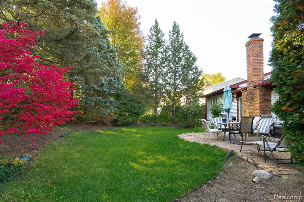 1707 Morningside Lane Rochester Hills, MI 48307 - Photo 5 of 37