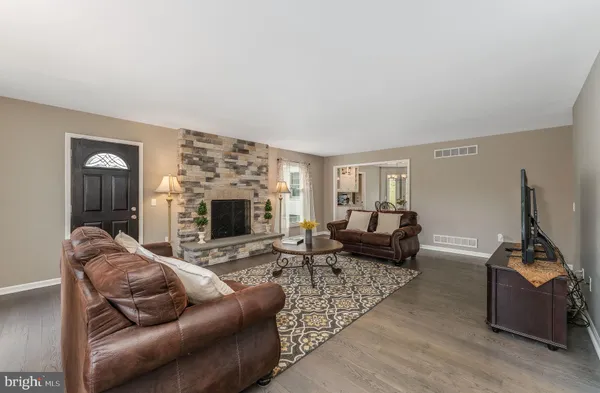 $884,999 | 11 Wilson Way, Ringoes, NJ 08551