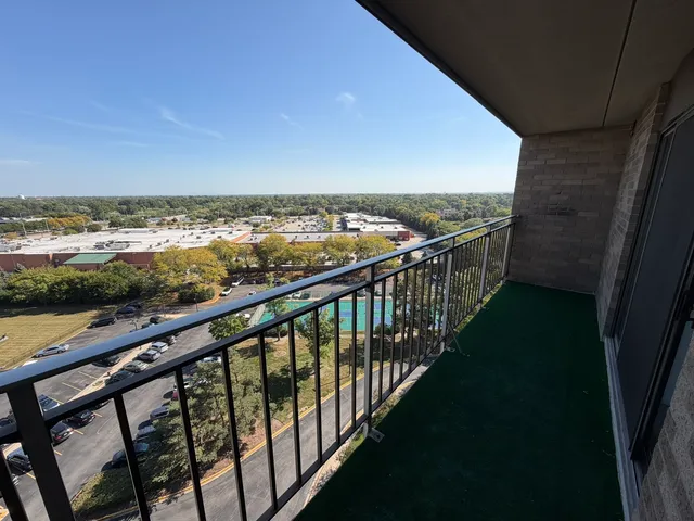 a vase of flowers sitting on a table