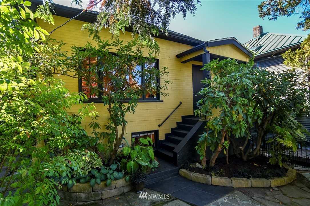 5727 Keystone Place North Seattle, WA 98103 - Photo 1 of 21 Gallery Image 1