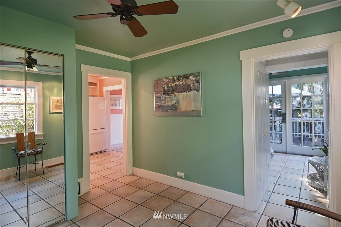 5727 Keystone Place North Seattle, WA 98103 - Photo 16 of 21 Gallery Image 16
