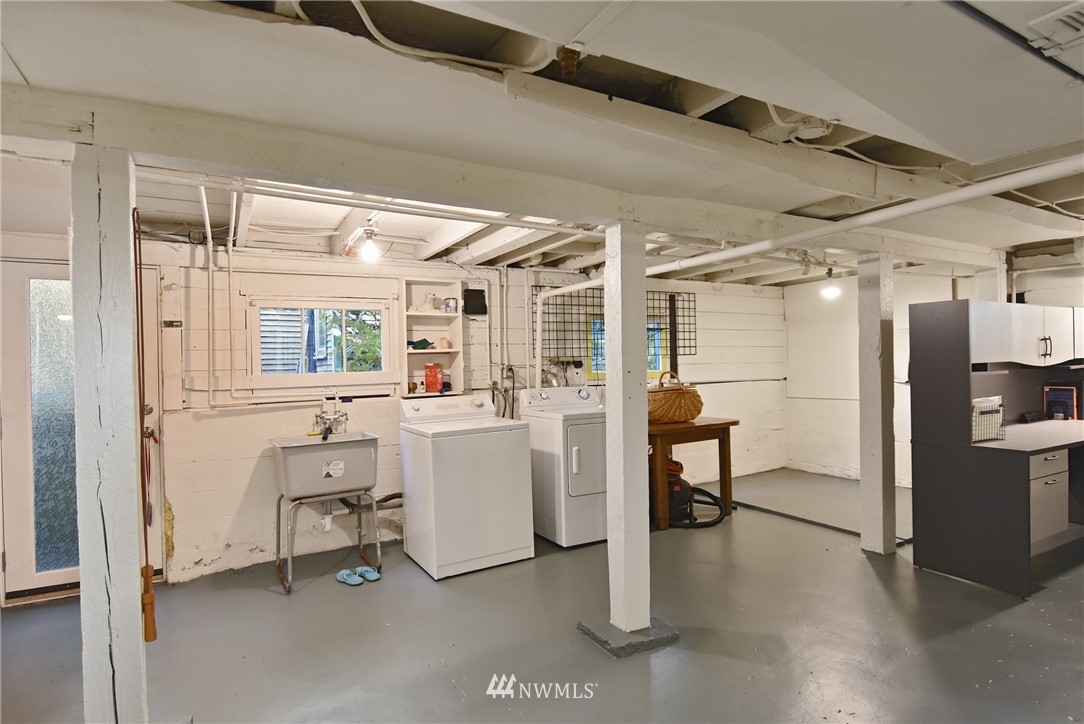 5727 Keystone Place North Seattle, WA 98103 - Photo 20 of 21 Gallery Image 20