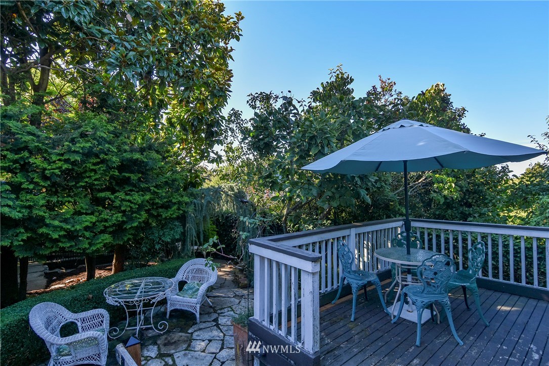 5727 Keystone Place North Seattle, WA 98103 - Photo 4 of 21 Gallery Image 4