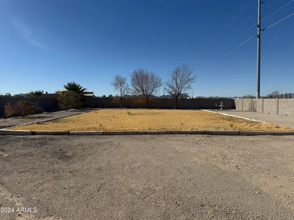 $329,995 | 66326 65th Street, Salome, AZ 85348