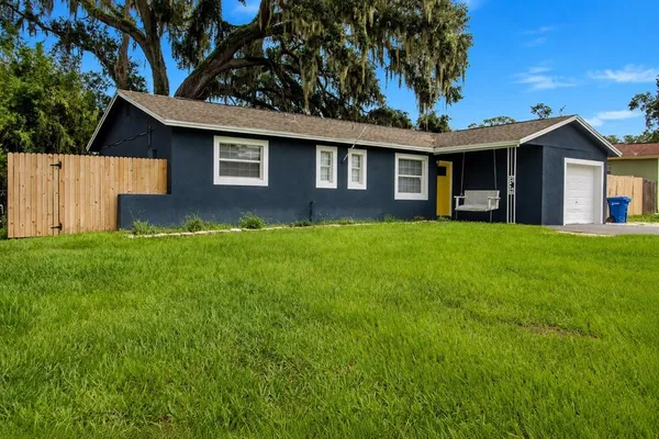 $2,395 | 113 Inwood Circle, Brandon, FL 33510