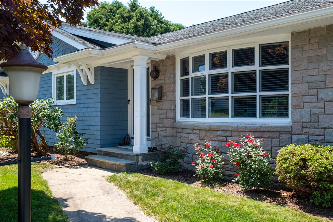 3 Emerald Street Westerly, RI 02891 - Photo 4 of 34 Gallery Image 4
