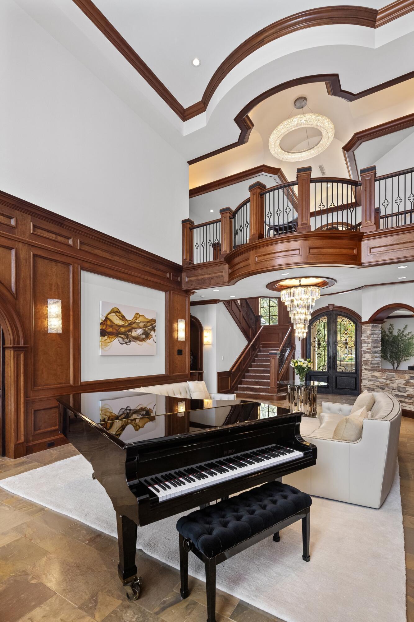 2325 Northeast 27th Street Lighthouse Point, FL 33064 - Photo 13 of 73 Living Area 8