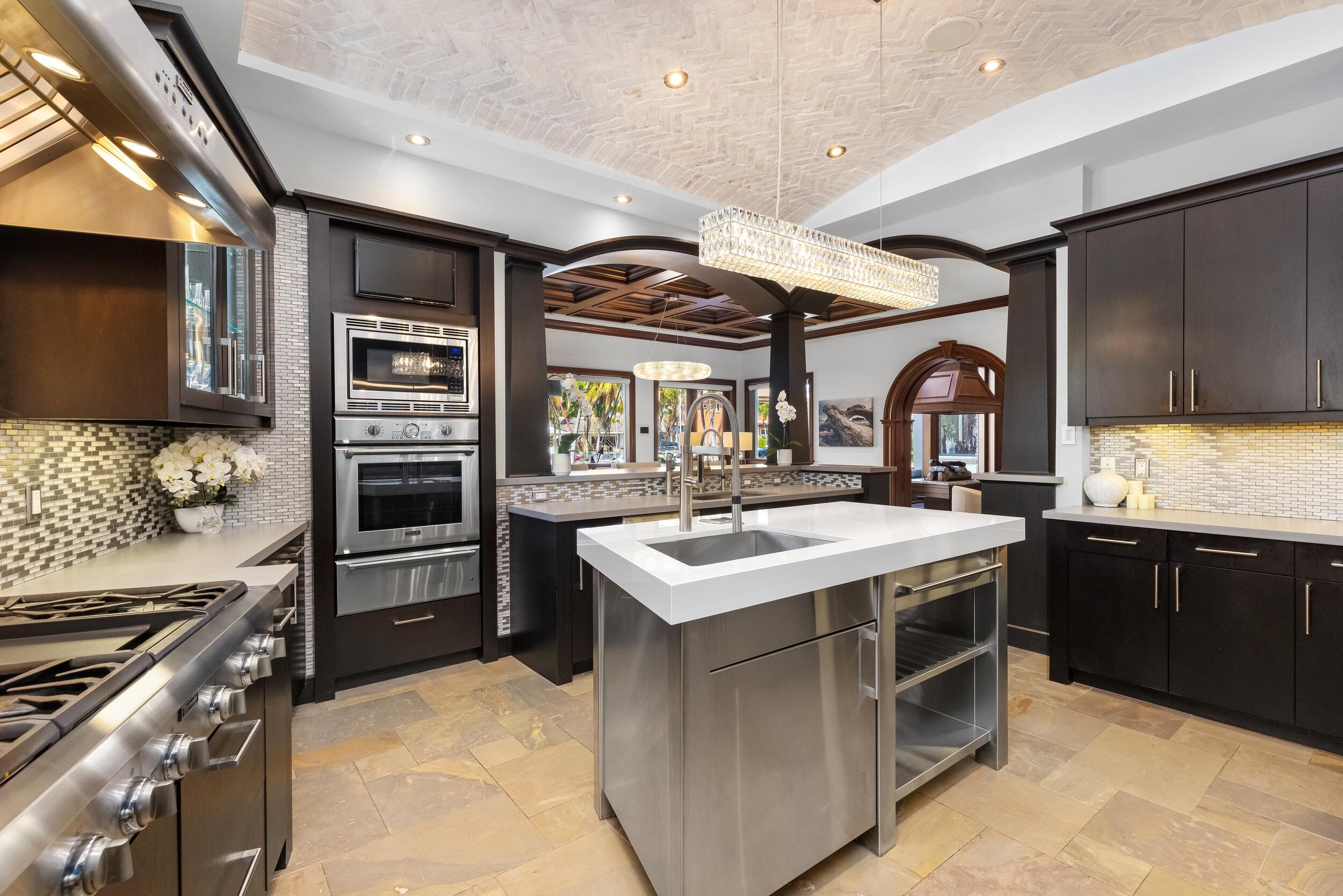 2325 Northeast 27th Street Lighthouse Point, FL 33064 - Photo 25 of 73 Kitchen 3