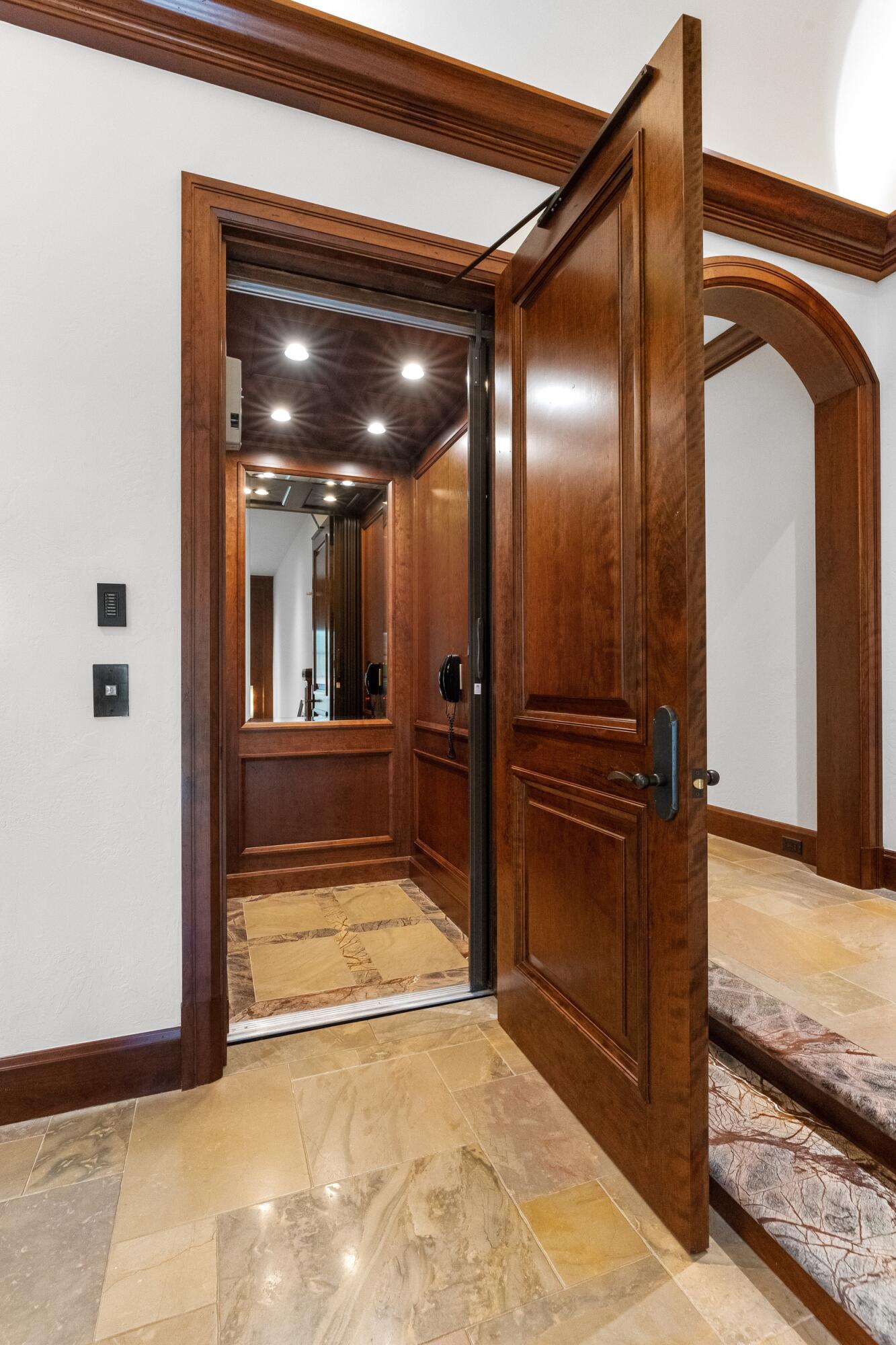 2325 Northeast 27th Street Lighthouse Point, FL 33064 - Photo 29 of 73 Elevator