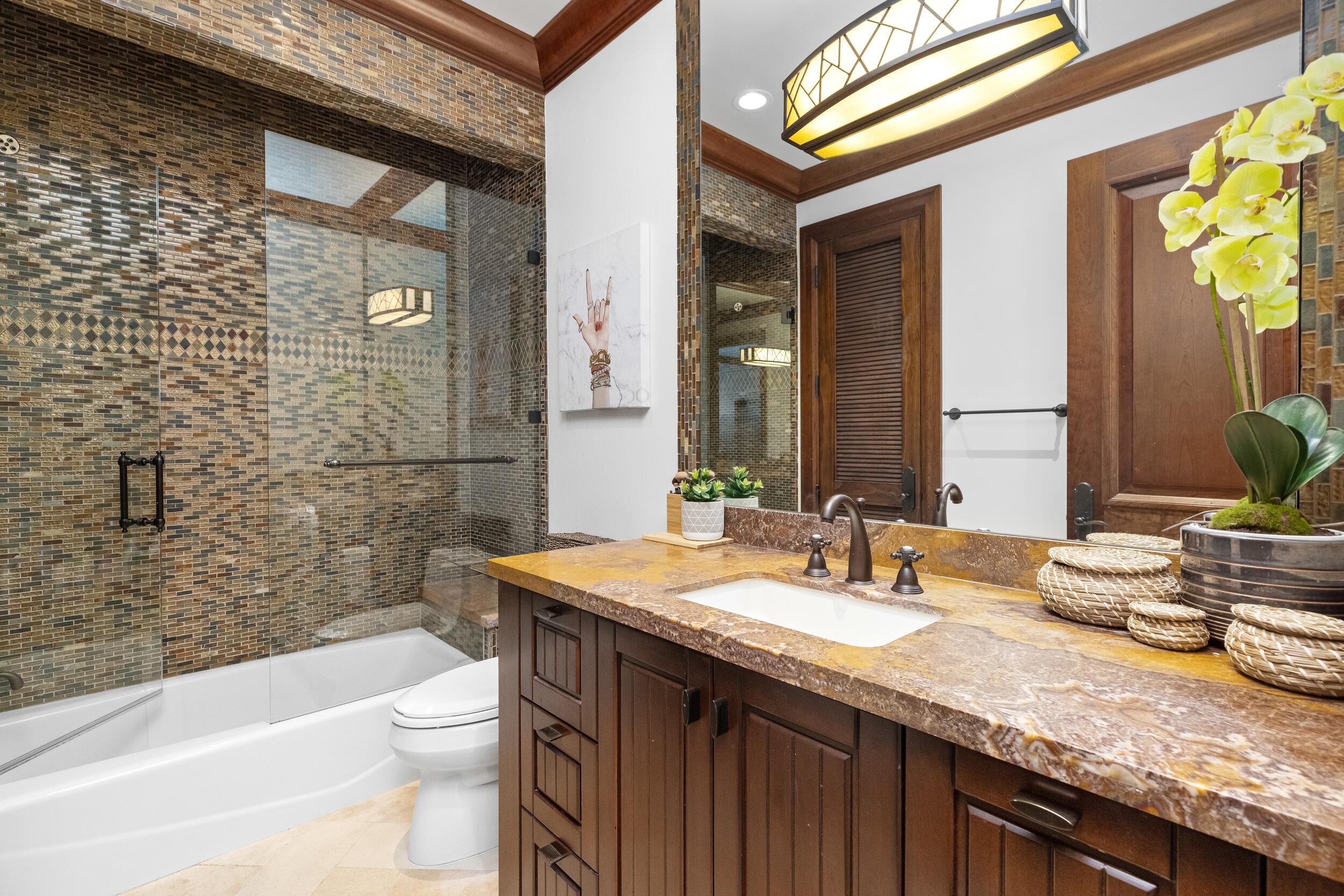 2325 Northeast 27th Street Lighthouse Point, FL 33064 - Photo 55 of 73 Guest Bath