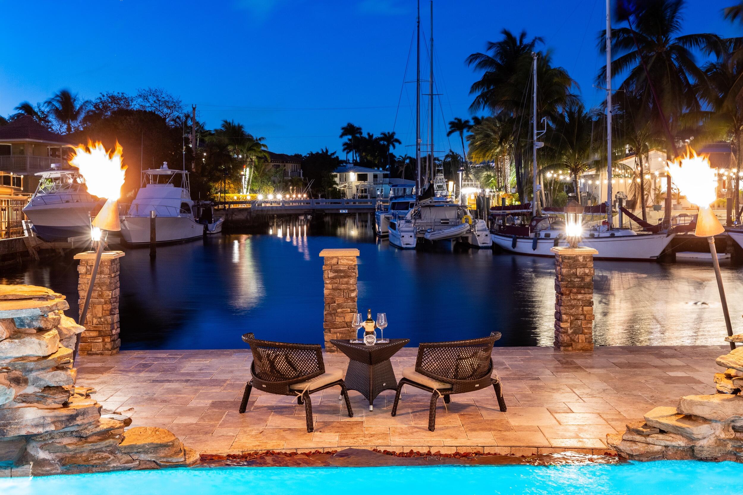 2325 Northeast 27th Street Lighthouse Point, FL 33064 - Photo 63 of 73 Twilight 6