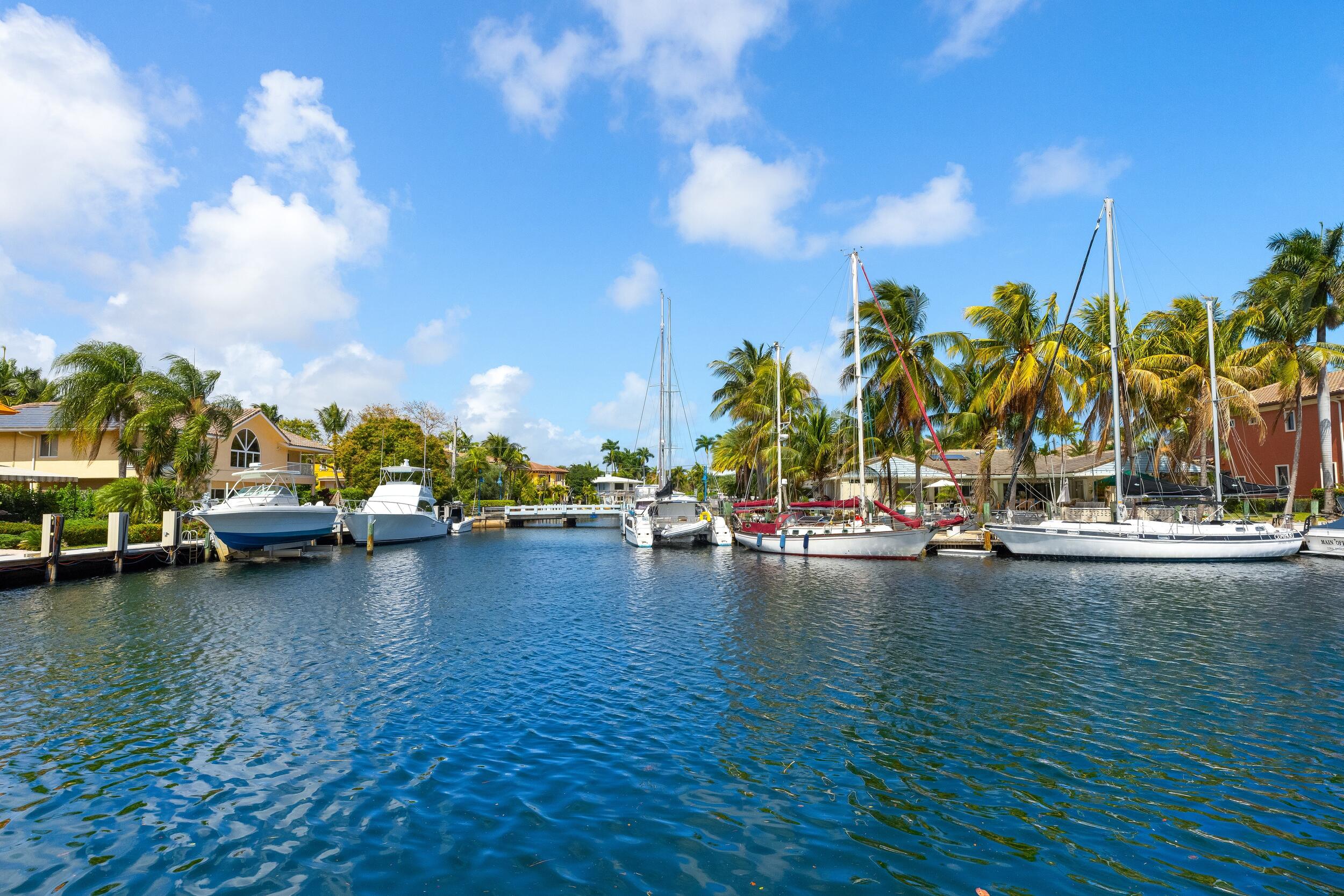 2325 Northeast 27th Street Lighthouse Point, FL 33064 - Photo 65 of 73 View 2