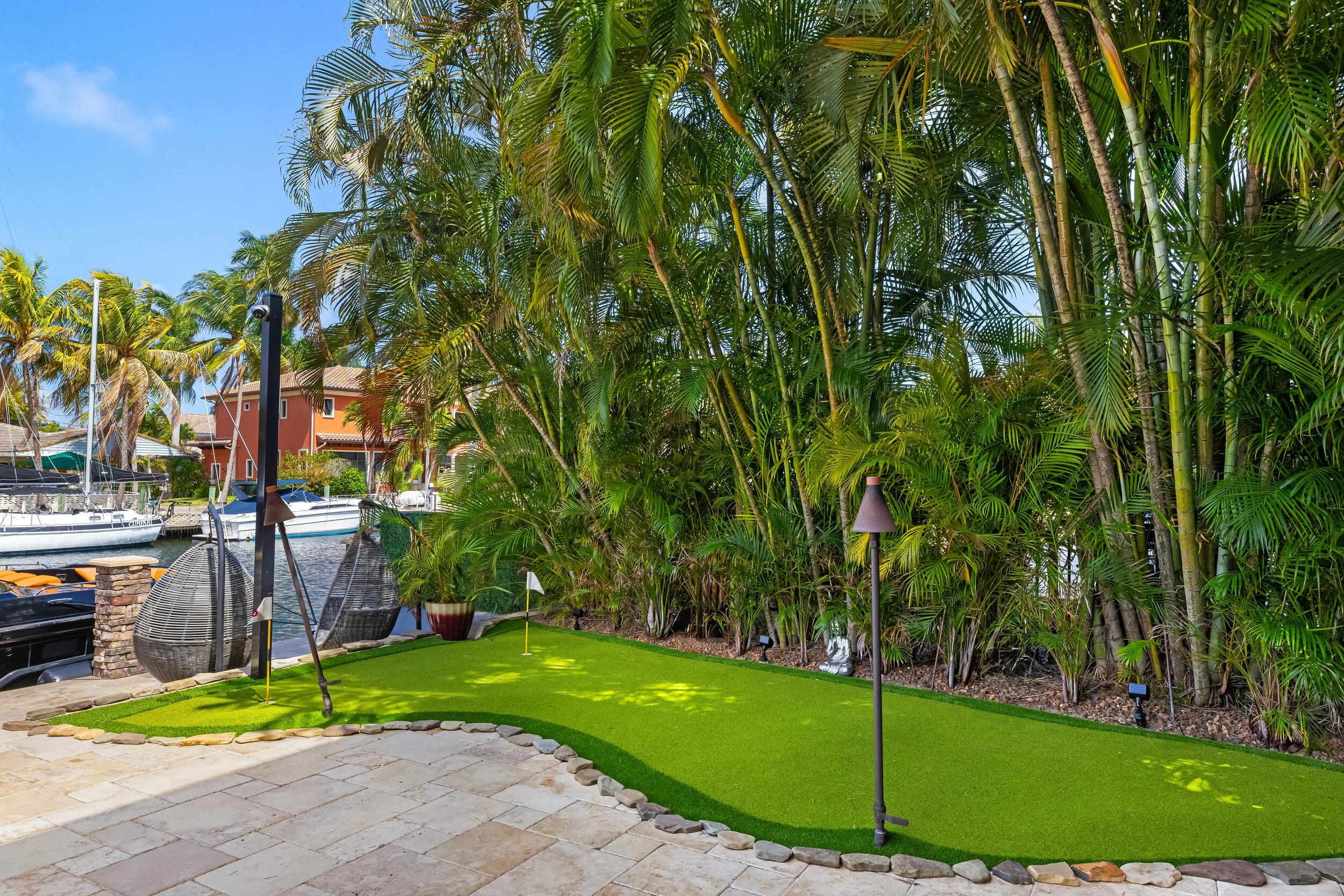 2325 Northeast 27th Street Lighthouse Point, FL 33064 - Photo 68 of 73 Putting Green 1