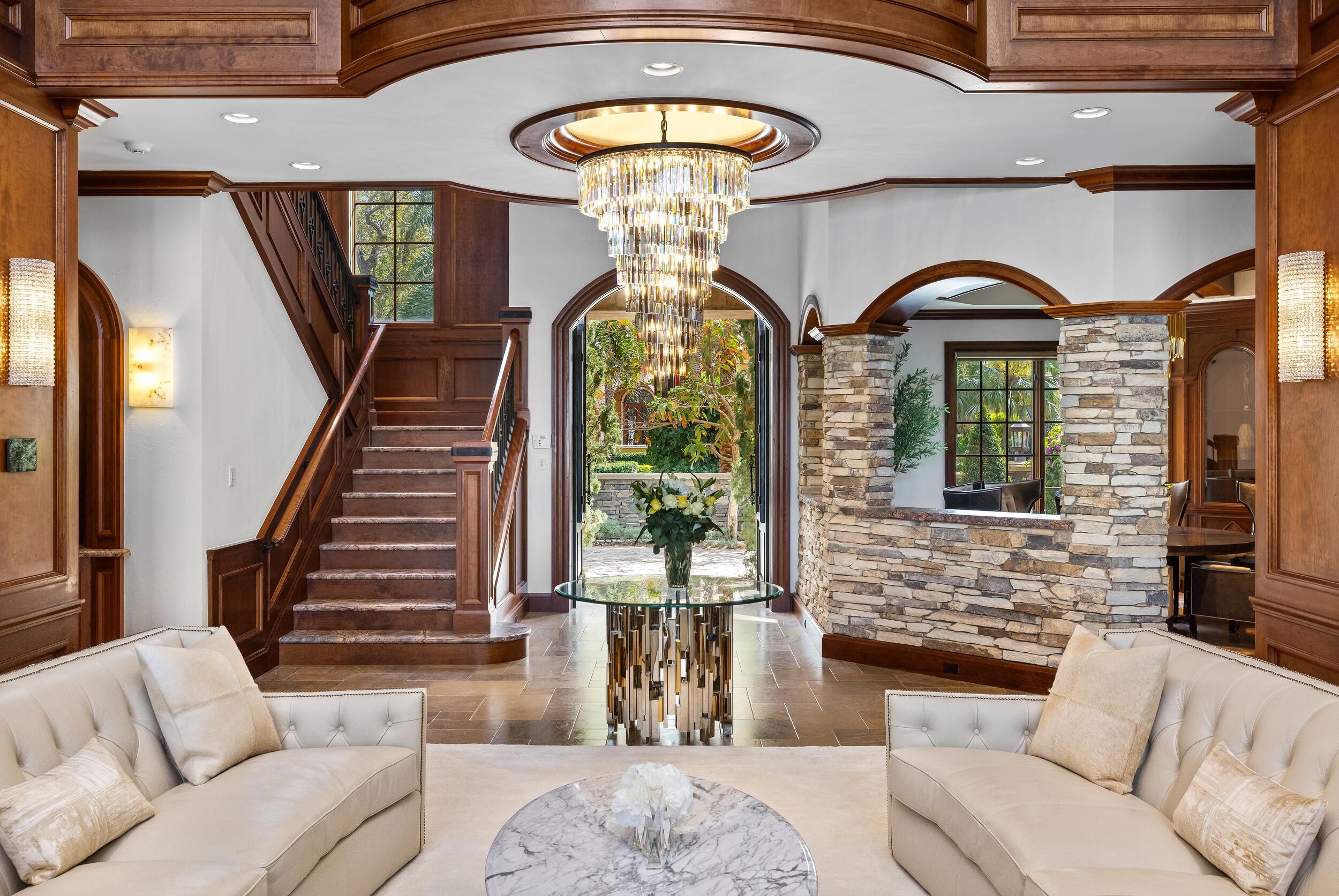 2325 Northeast 27th Street Lighthouse Point, FL 33064 - Photo 7 of 73 Living Area 11