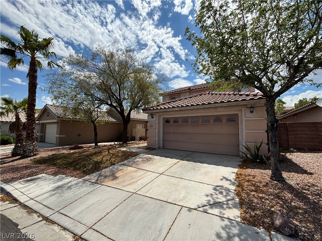 3237 Little Stream Street Las Vegas, NV 89135 - Photo 2 of 38