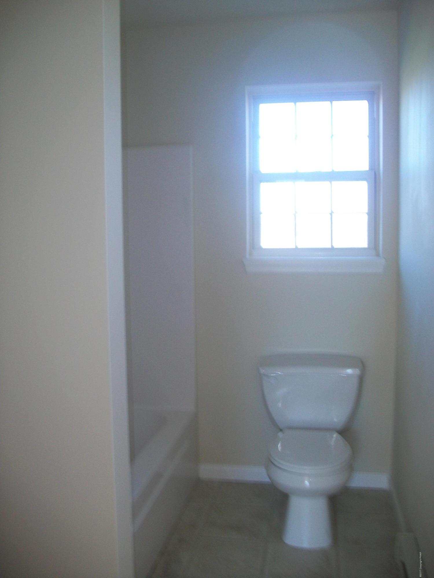 665 Mountain Road Blakeslee, PA 18610 - Photo 14 of 17 bathroom