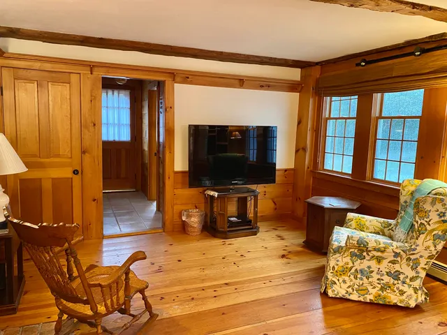 $5,200 | 867 Quaker Street, Henniker, NH 03242