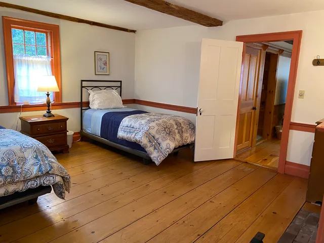 $5,200 | 867 Quaker Street, Henniker, NH 03242